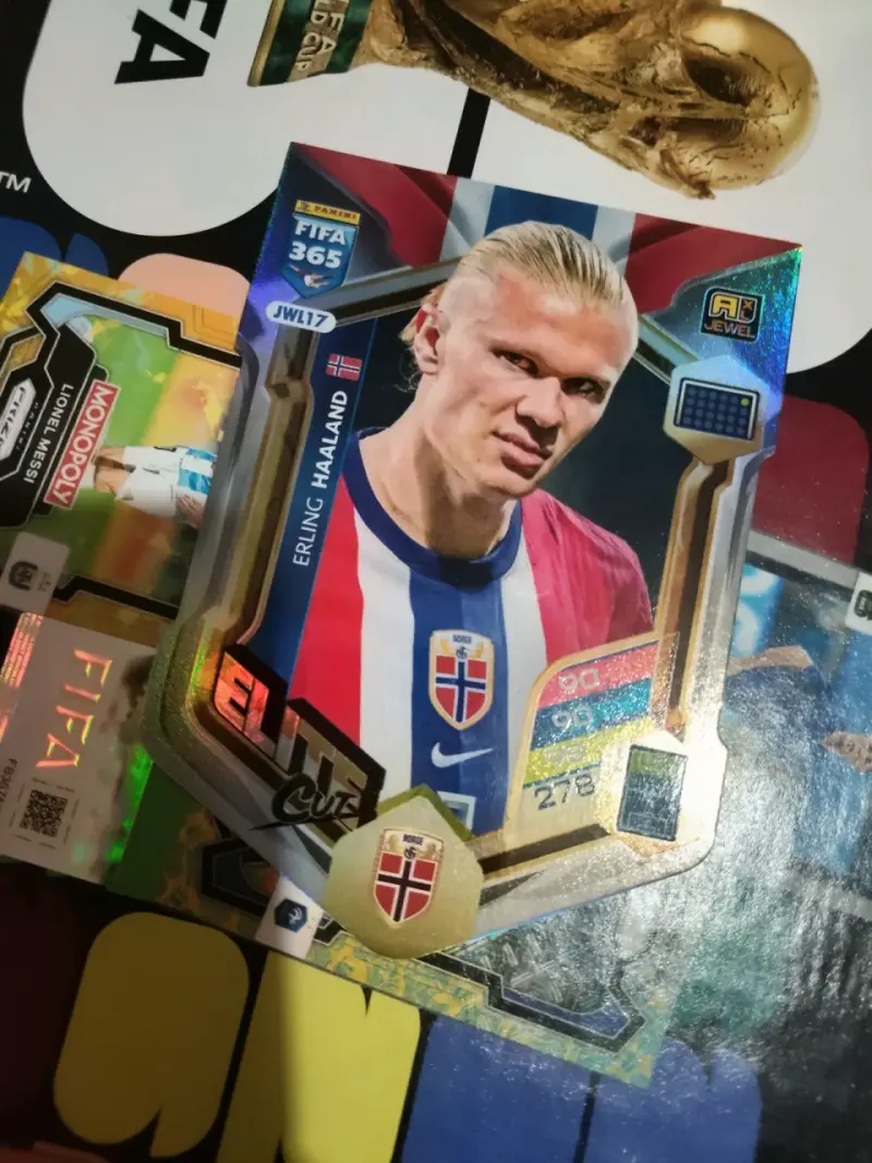 Tarjeta de colección Erling Haaland FIFA 365 - 5