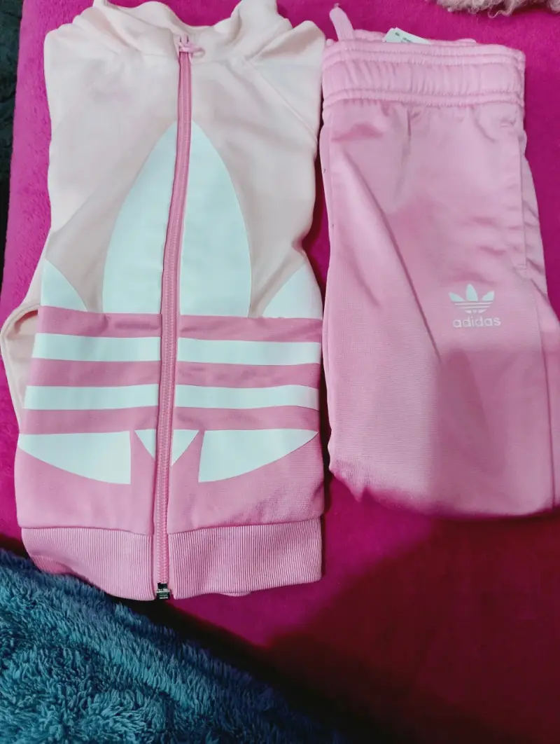 Conjunto deportivo para niña en rosa y negro - 2