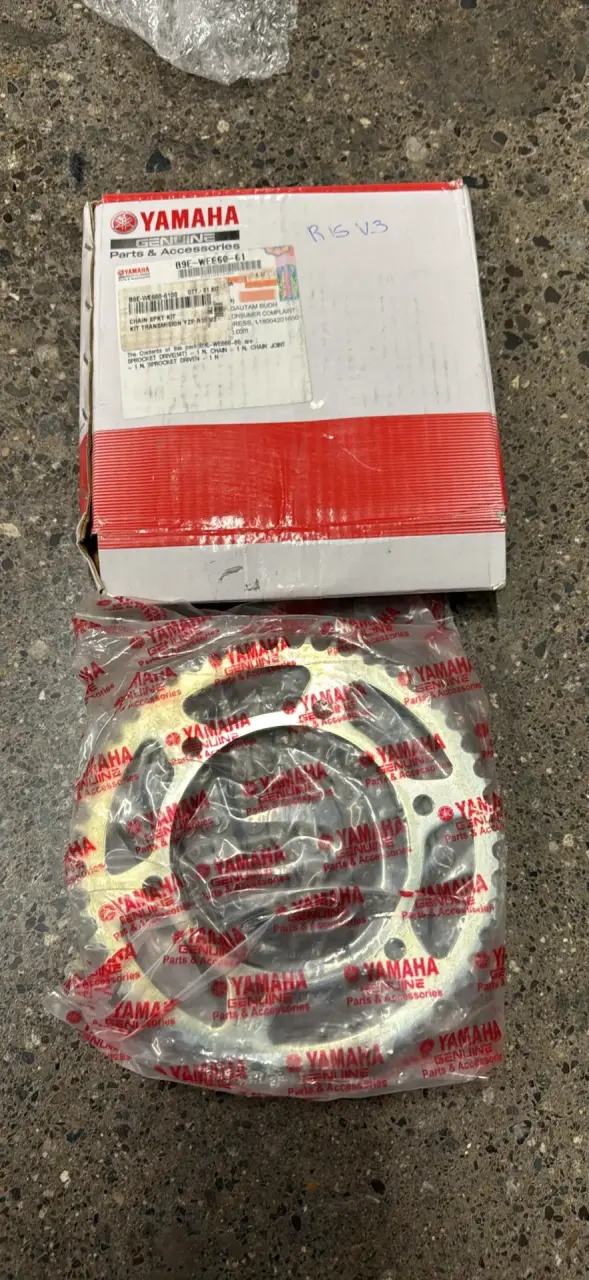 Kit de Transmisión Yamaha R15 V3 Original
