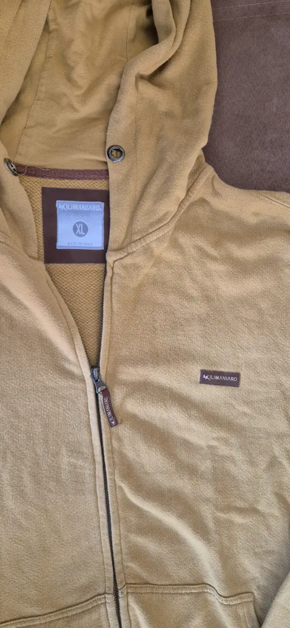 Polerón con capucha color mostaza talla XL - 2