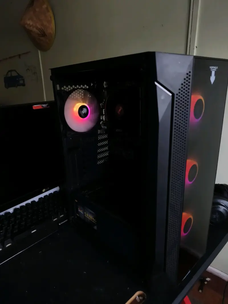 PC Gamer Rzen 3 3200g - 1