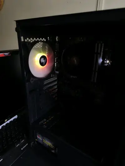 PC Gamer Rzen 3 3200g - miniatura 3