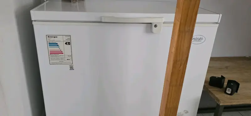 Congelador horizontal Maigas Home en buen estado - 2
