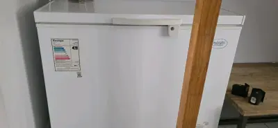 Congelador horizontal Maigas Home en buen estado - miniatura 2