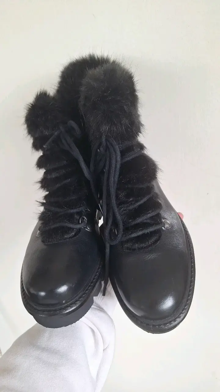 Botas negras con forro de peluche para invierno - 2