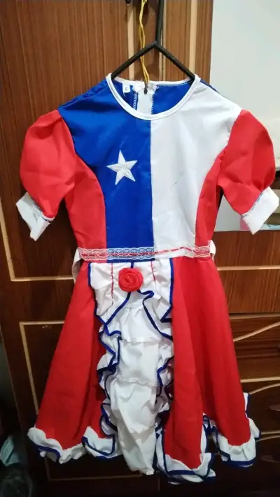 Vestido de huasa chilena para niña - miniatura 1
