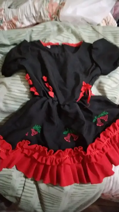 Vestido de huasa chilena para niña - miniatura 4