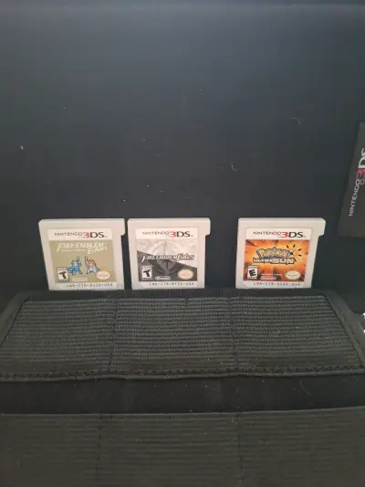 Consola portátil Nintendo 3DS XL en buen estado - miniatura 3