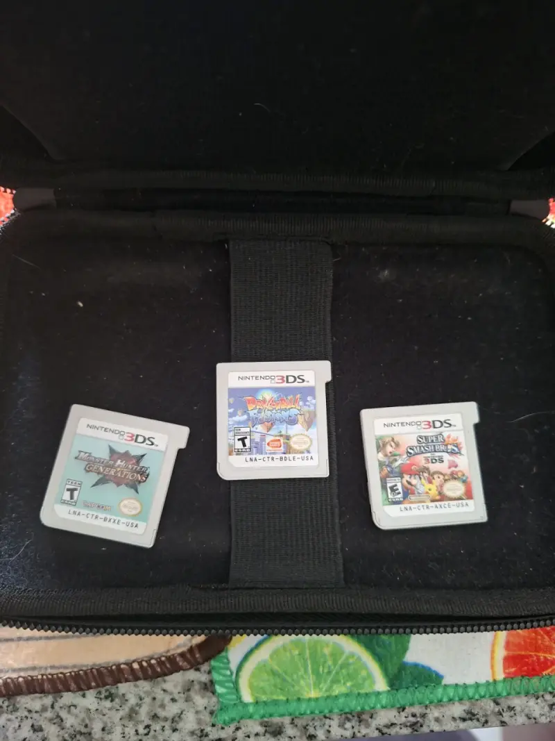 Consola portátil Nintendo 3DS XL en buen estado - 4