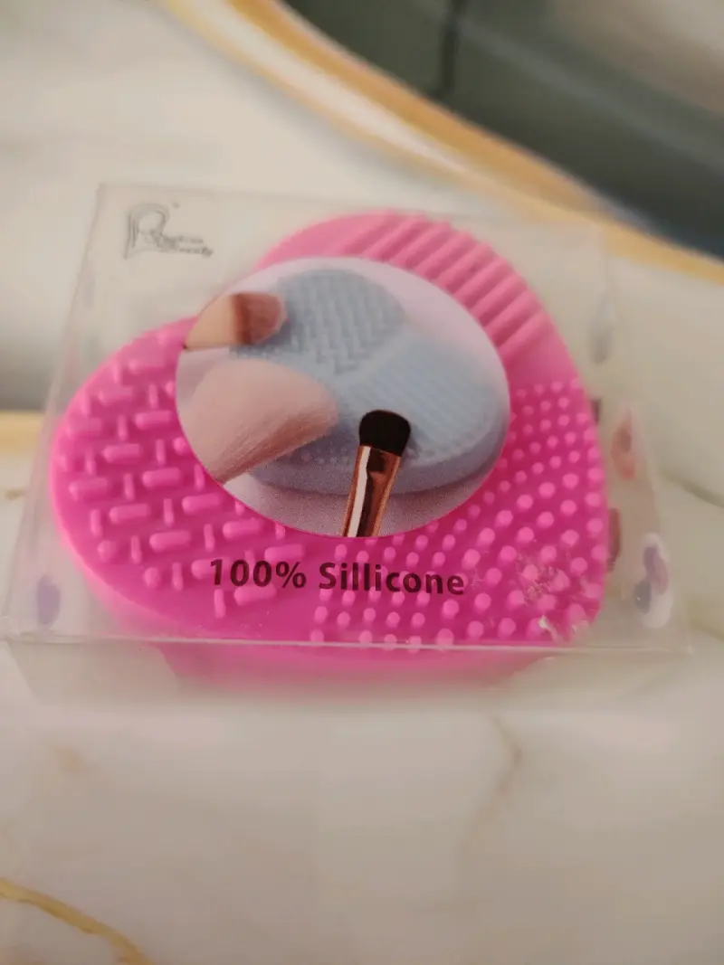 Limpiador de brochas de maquillaje en forma de corazón - 2