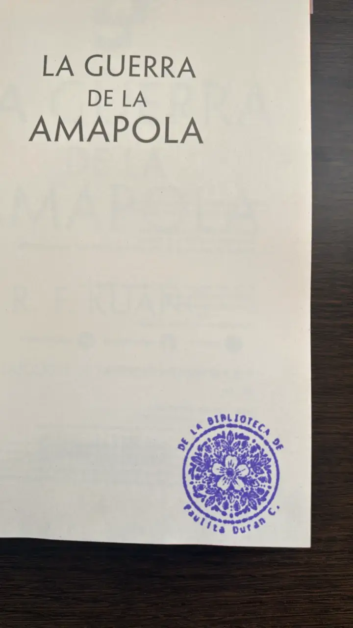 Libro La Guerra de la Amapola de R.F. Kuang - 2