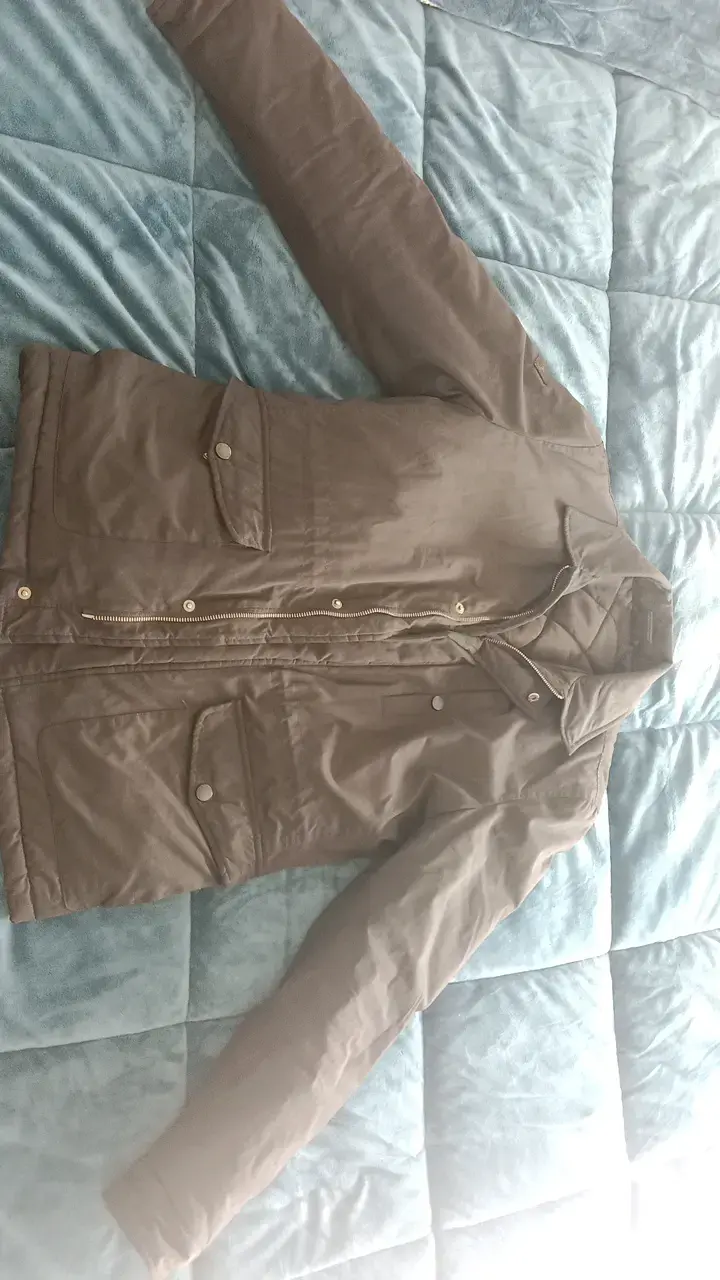 Chaqueta impermeable negra para hombre