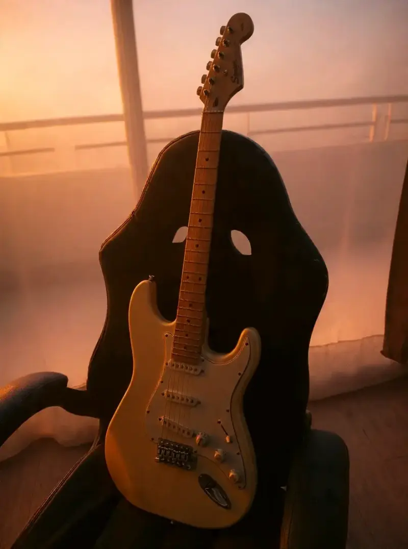 Guitarra eléctrica Squier Stratocaster Affinity - 1