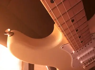Guitarra eléctrica Squier Stratocaster Affinity - miniatura 5