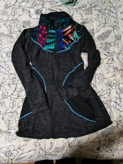 Chaqueta de lana con diseño colorido para mujer - miniatura 1