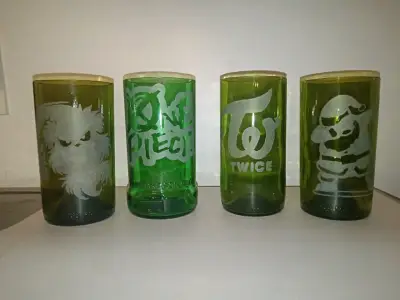 Vasos de vidrio reciclado con grabados decorativos - miniatura 5