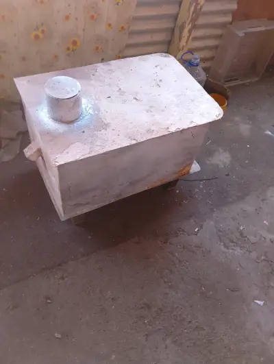 Estufa a leña de hierro fundido para calefacción - miniatura 1