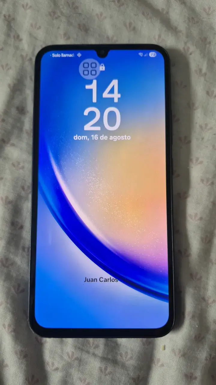Smartphone con pantalla grande en buen estado - 2