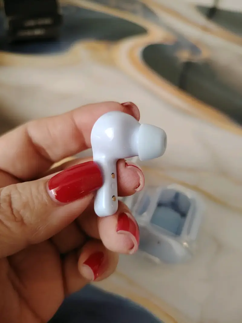 Auriculares inalámbricos con estuche de carga USB - 4