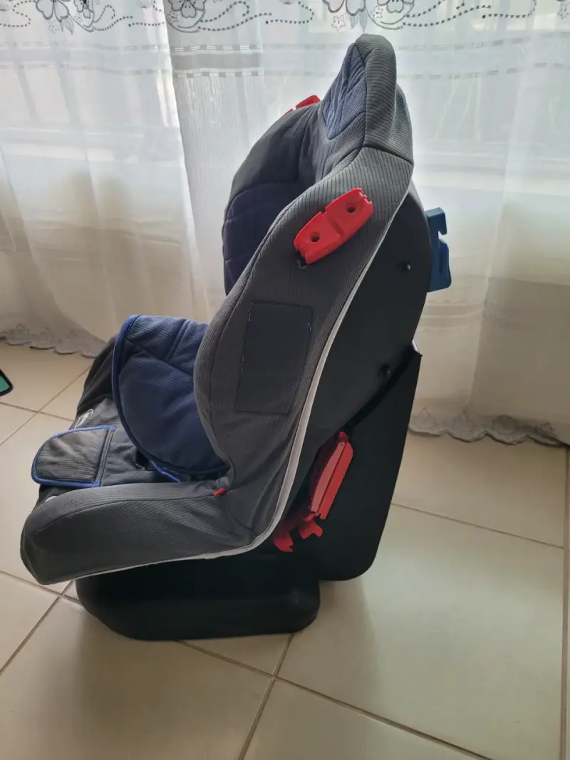 Silla de auto Bebesit GTI gris y azul - 2