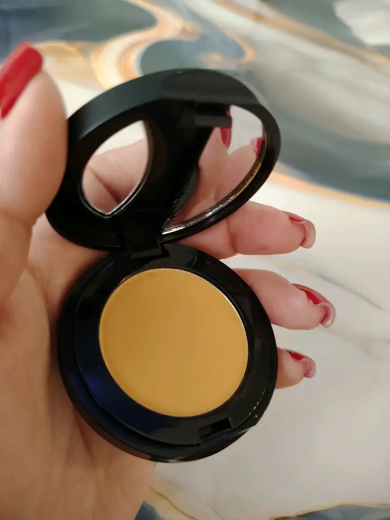 Sombra de Ojos Amarilla Dolce Bella - 2