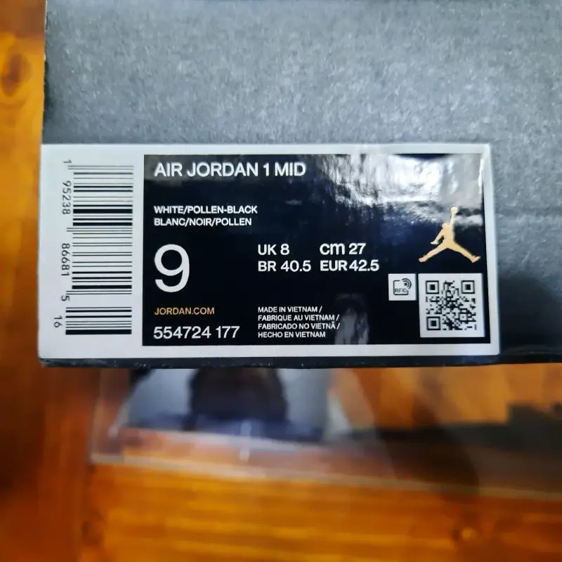 Zapatillas Air Jordan negras y blancas - 5