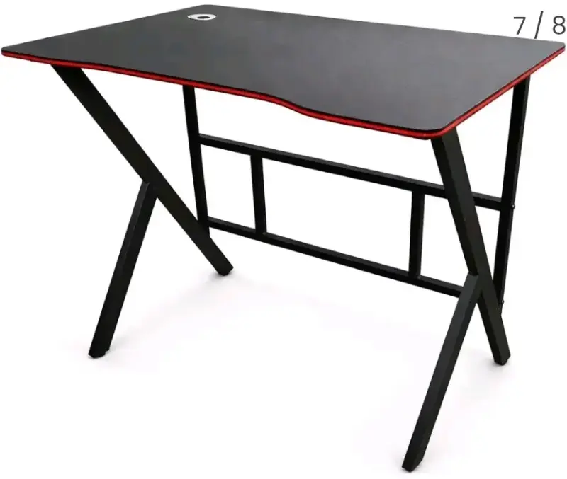 Escritorio Gamer Negro con Detalles Rojos - 2