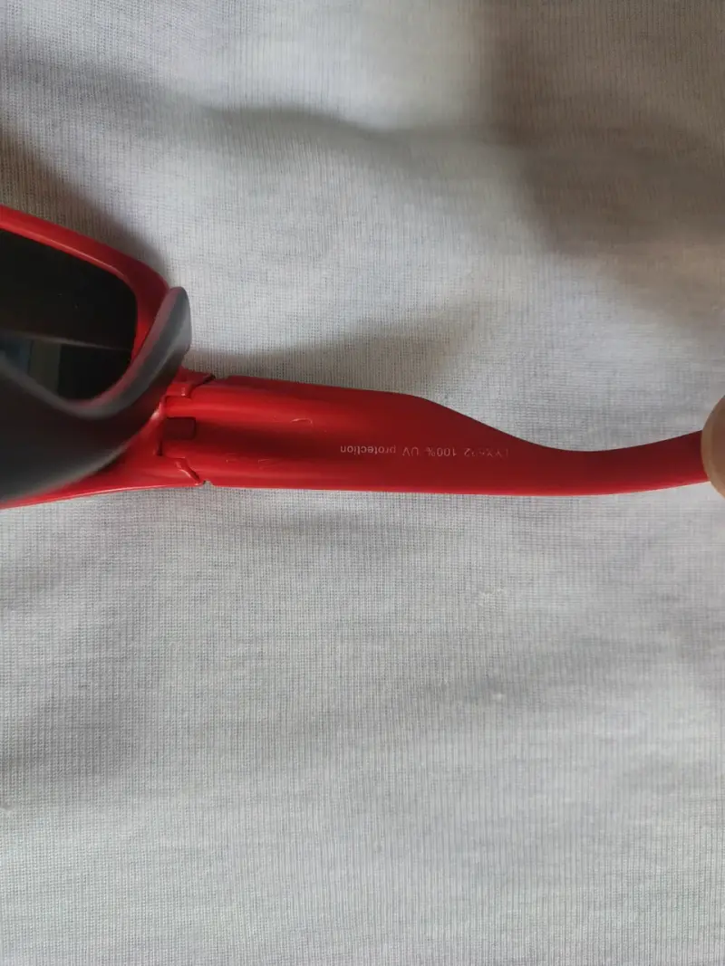 Gafas de sol deportivas Reef con protección UV - 4