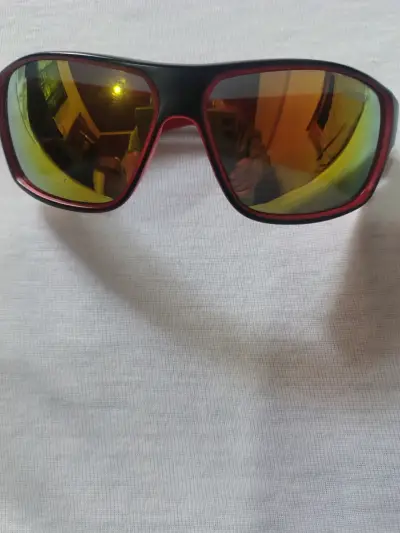 Gafas de sol deportivas Reef con protección UV - miniatura 5