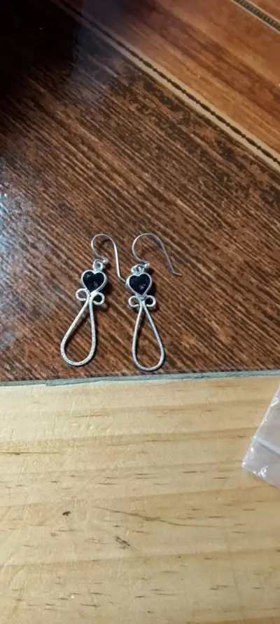 Collar de plata con diseño elegante - miniatura 3