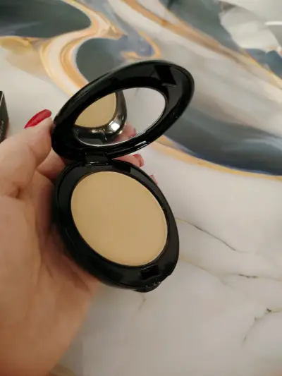 Polvo compacto Dolce Bella N° 1 con espejo - miniatura 3