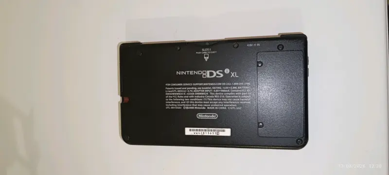 Consola Nintendo DSi XL Roja con Cargador - 6