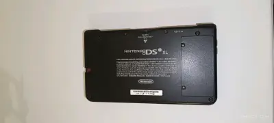 Consola Nintendo DSi XL Roja con Cargador - miniatura 6
