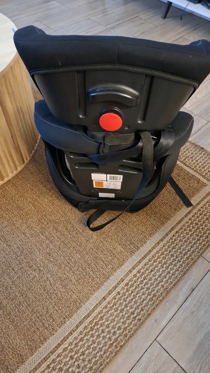 Silla de auto para bebé Cosco negra - 3