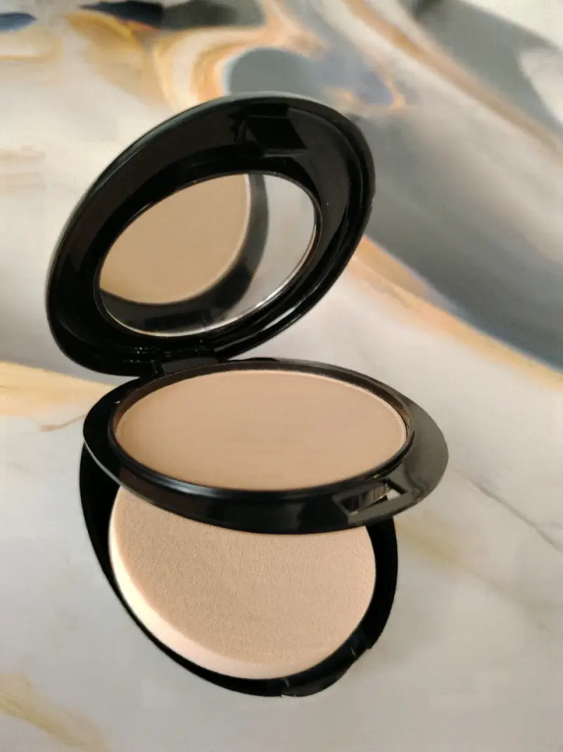 Polvo Compacto Dolce Bella N° 2 con Espejo - 3