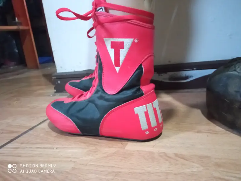 Botines de Boxeo Rojos y Negros Title - 1