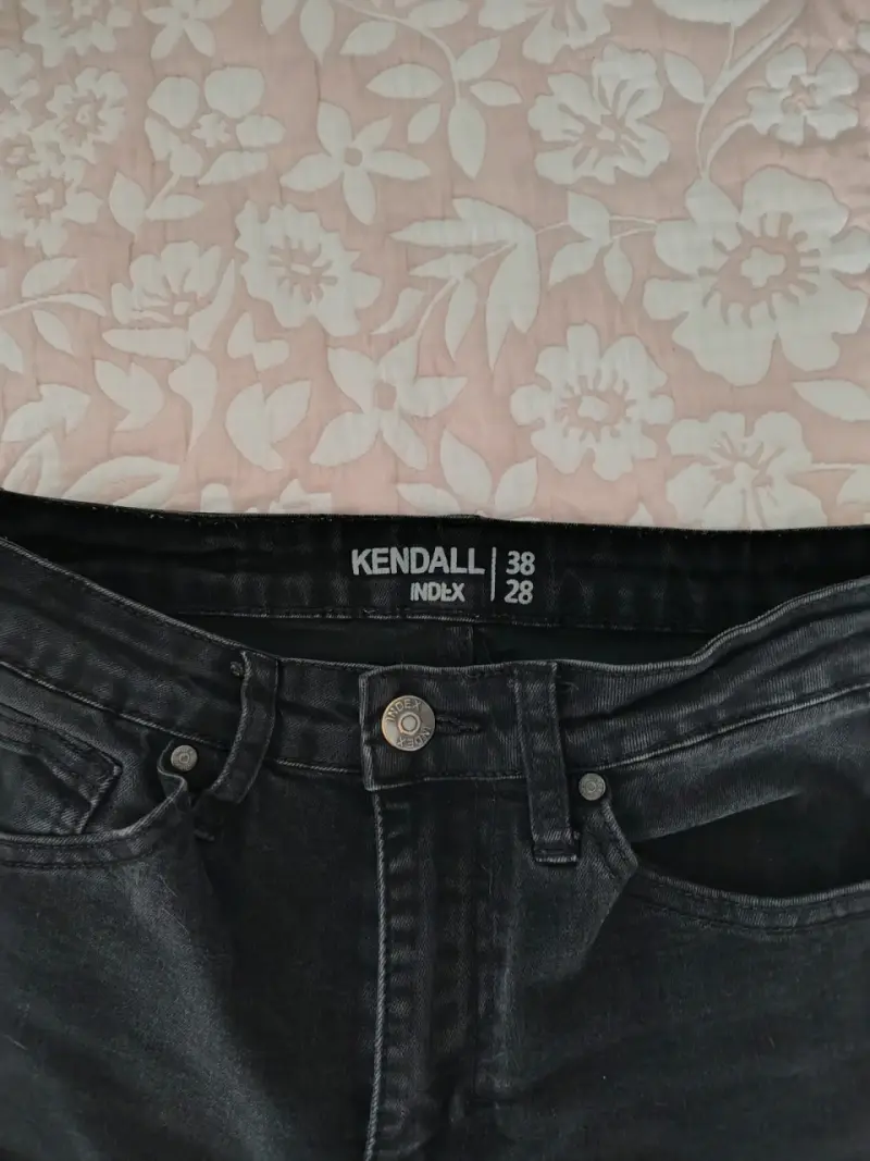 Pantalones acampanados negros Kendall para mujer - 3