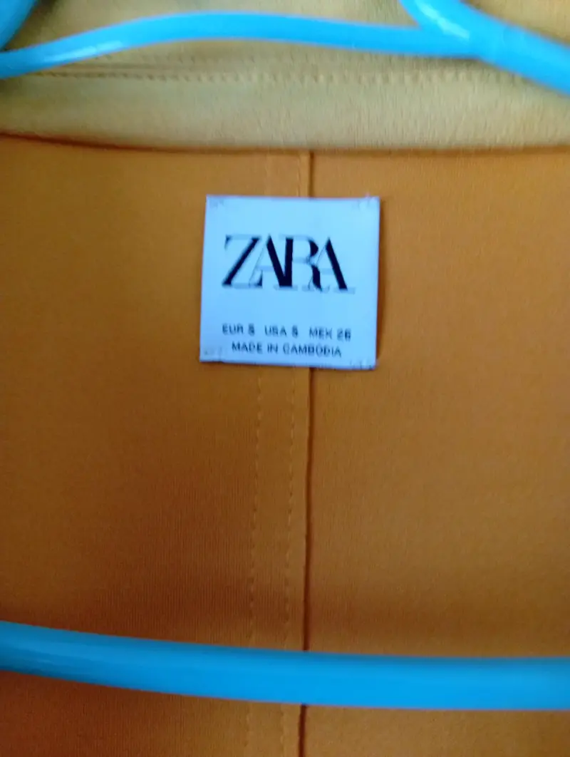 Abrigo amarillo Zara para mujer - 3