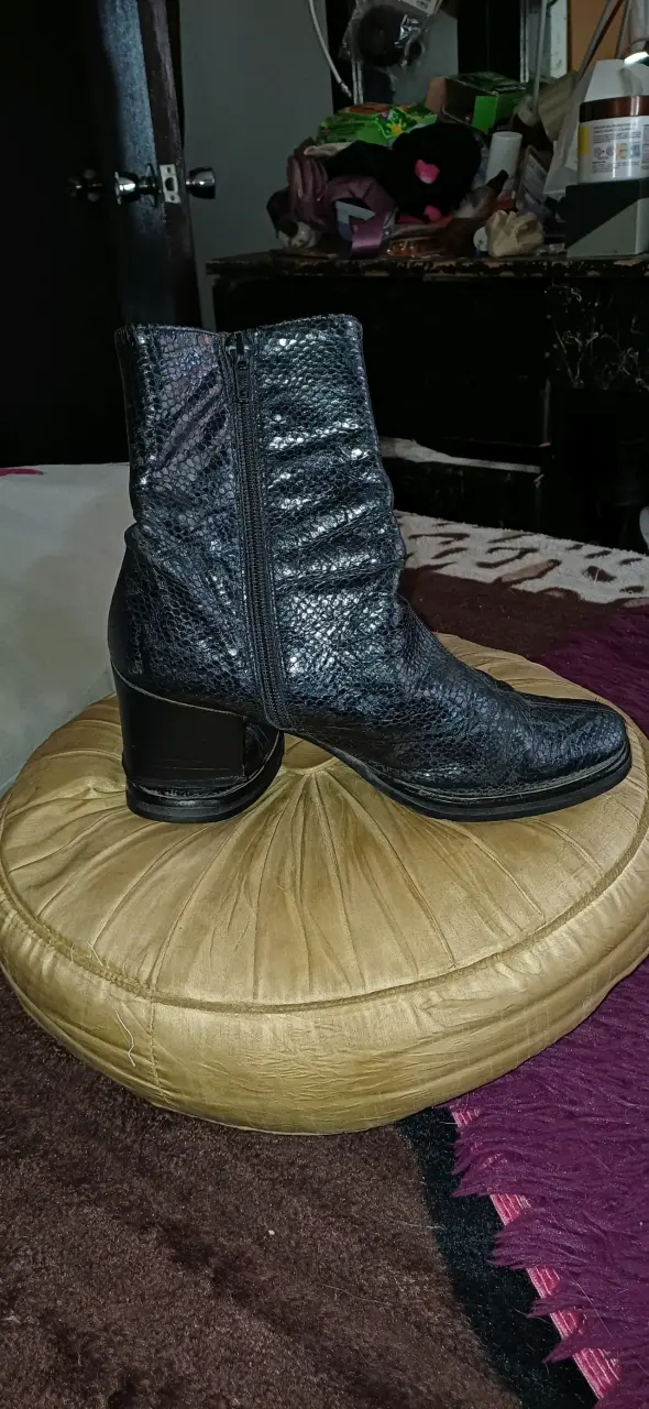 Botines de cuero negro con tacón para mujer - 1