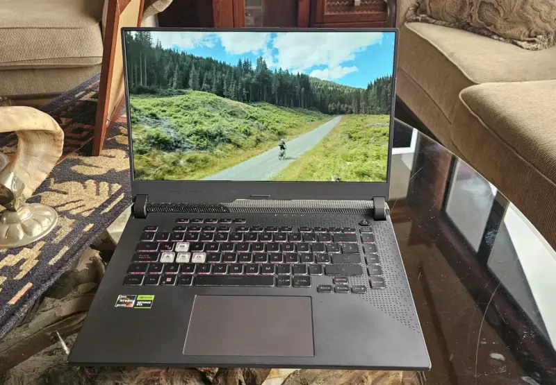 Laptop ASUS ROG Strix G153RC (2022) para gaming - 5