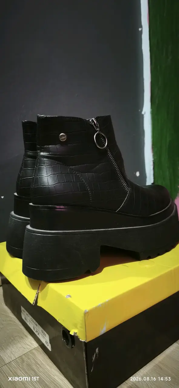 Botines Negros de Plataforma con Cierre - 2