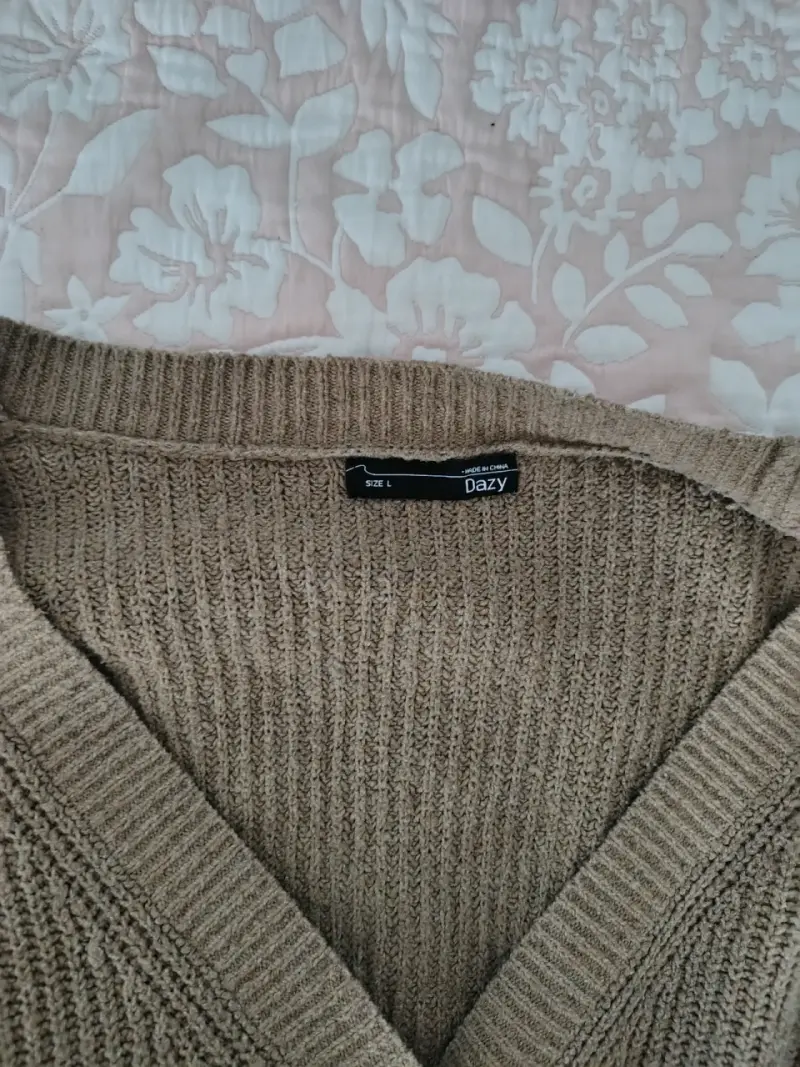 Cárdigan beige con bolsillos para mujer - 2