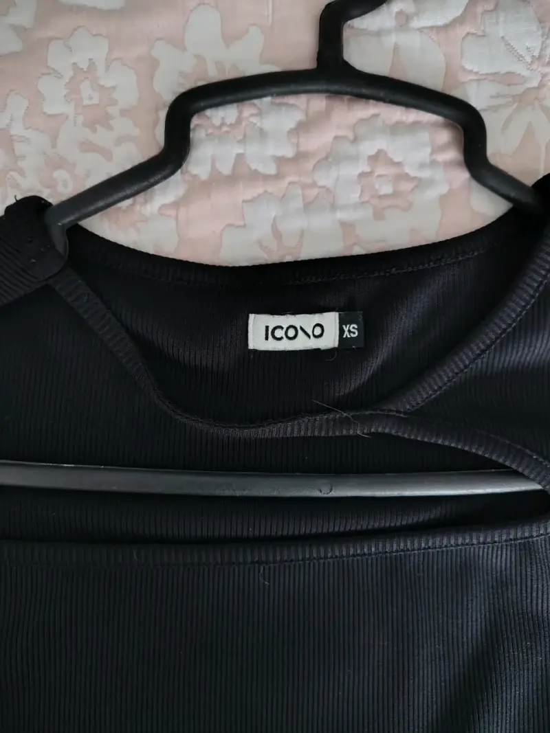 Polera negra de mujer Icono talla XS - 2