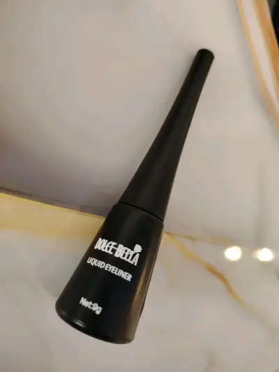 Delineador Líquido Negro Dolce Bella - miniatura 1