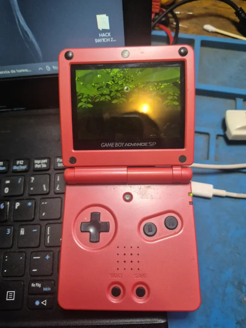 Nintendo Game Boy Advance SP Edición Char Aznable - 3