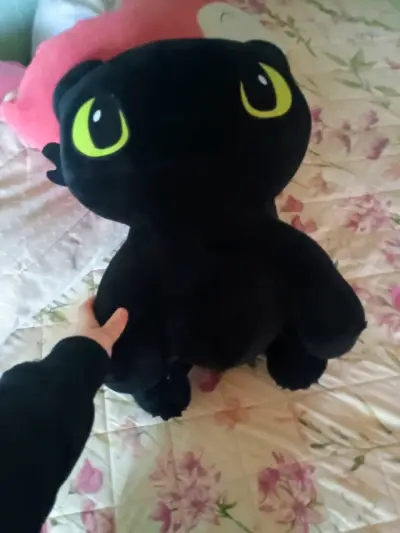Peluche grande de dragón negro - miniatura 1