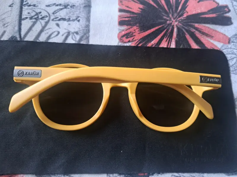 Gafas de sol amarillas Karün con estuche - 1