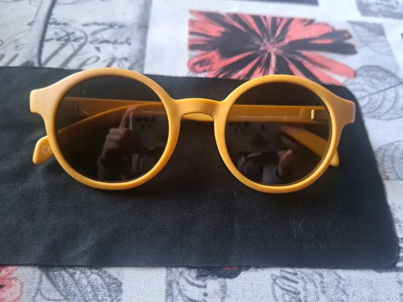 Gafas de sol amarillas Karün con estuche - 2