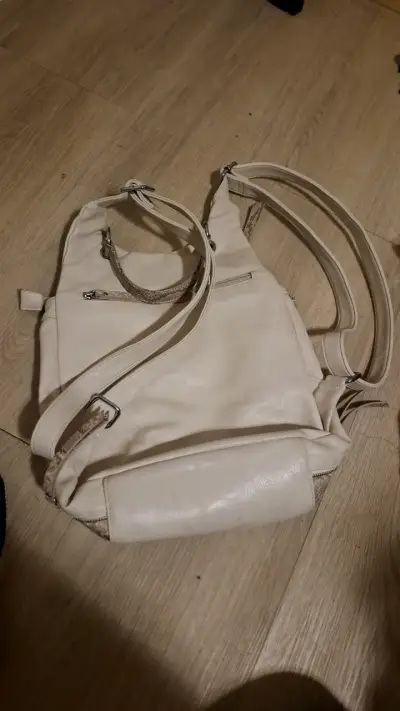 Mochila beige Lilás con cierre frontal - miniatura 2