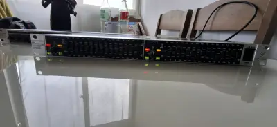 Ecualizador Behringer Ultragraph Pro FBQ150 - miniatura 3